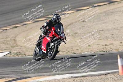 media/Oct-30-2025-Racers Edge (Thu) [[dabbdaf680]]/3-B Group/Session 2 (Bowl Exit)/